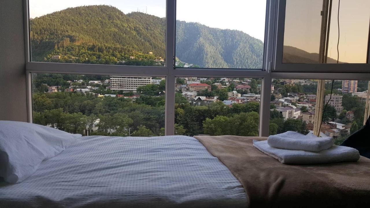 Mtis Kheoba Apartamento Borjomi Exterior foto